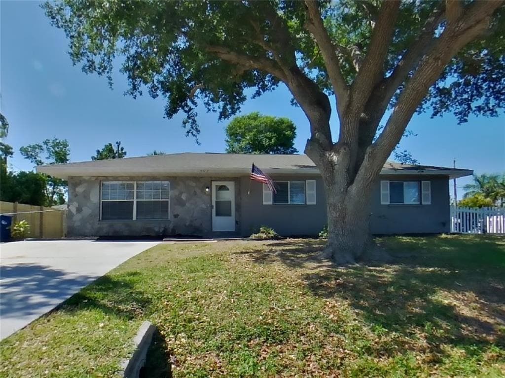 407 43RD STREET BOULEVARD W PALMETTO, FL 34221