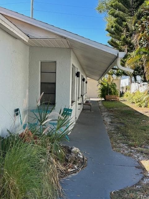 1562 S JEFFERSON AVENUE CLEARWATER, FL 33756