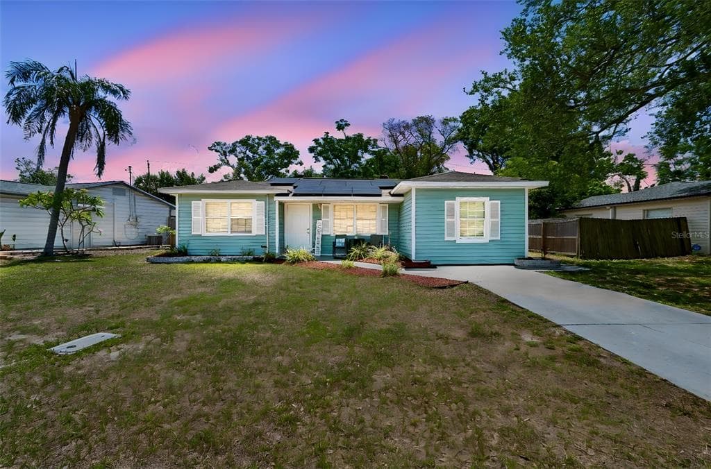 111 W GRAPEFRUIT CIRCLE CLEARWATER, FL 33759