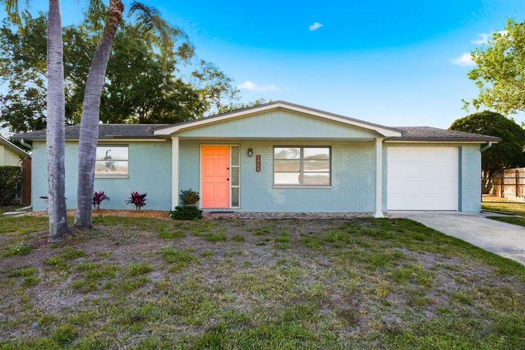 1958 ESSEX DRIVE HOLIDAY, FL 34691
