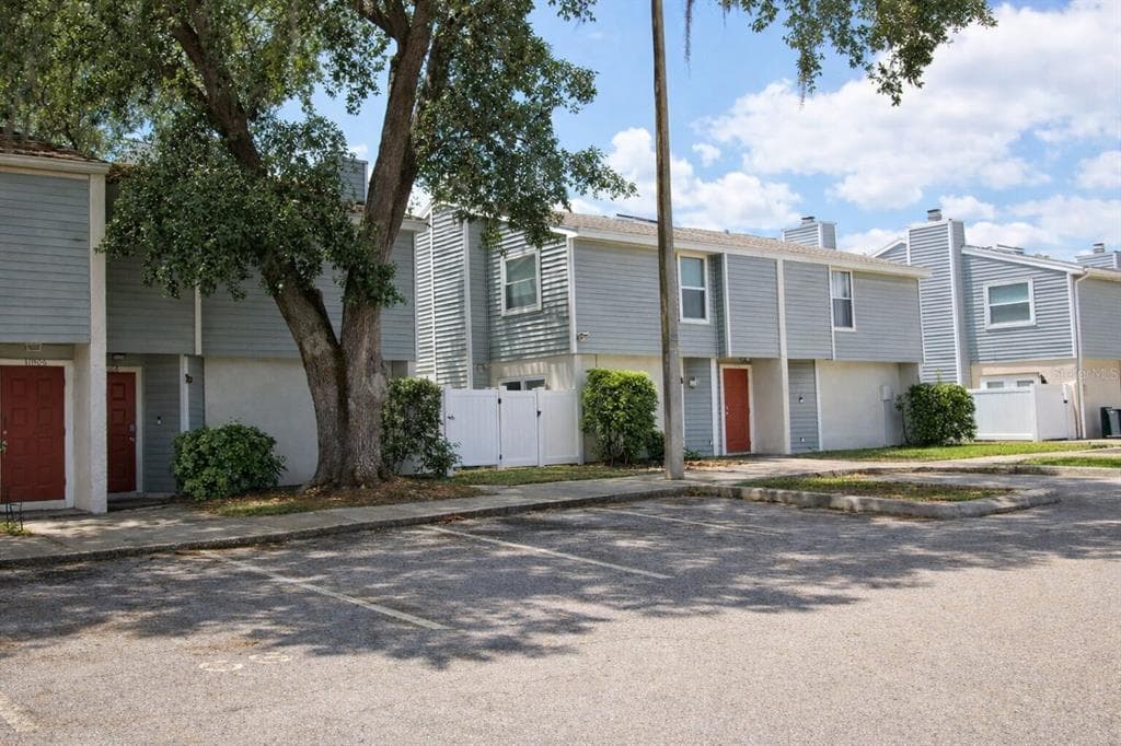 11808 N ARMENIA AVENUE TAMPA, FL 33612