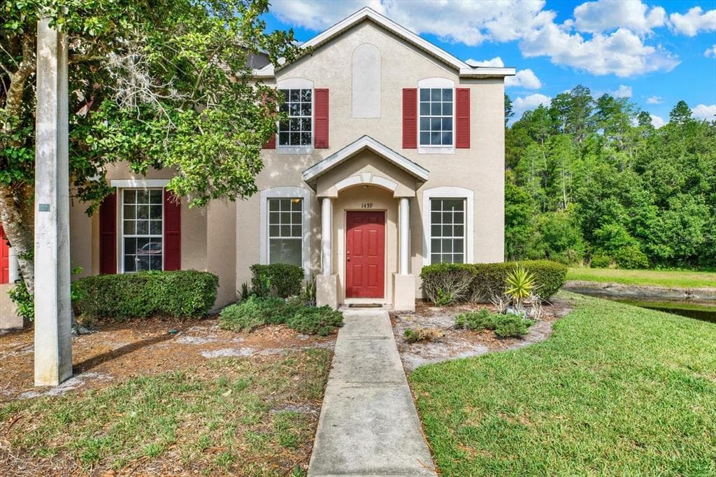 1439 SEDGWICK DRIVE WESLEY CHAPEL, FL 33543
