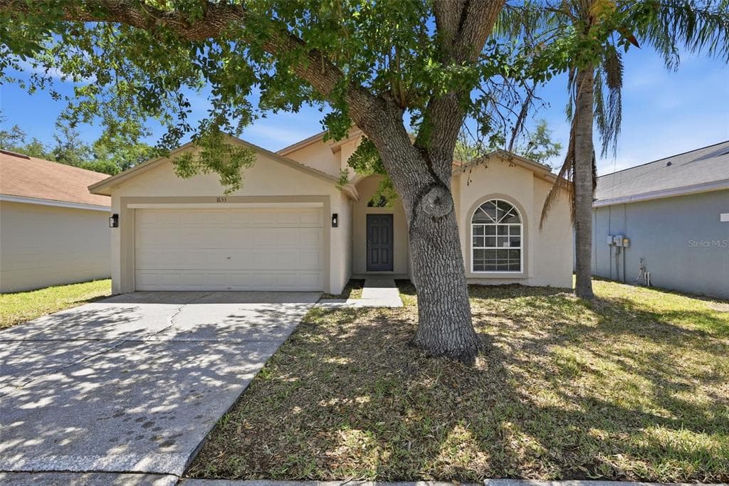 1653 PORTSMOUTH LAKE DRIVE BRANDON, FL 33511