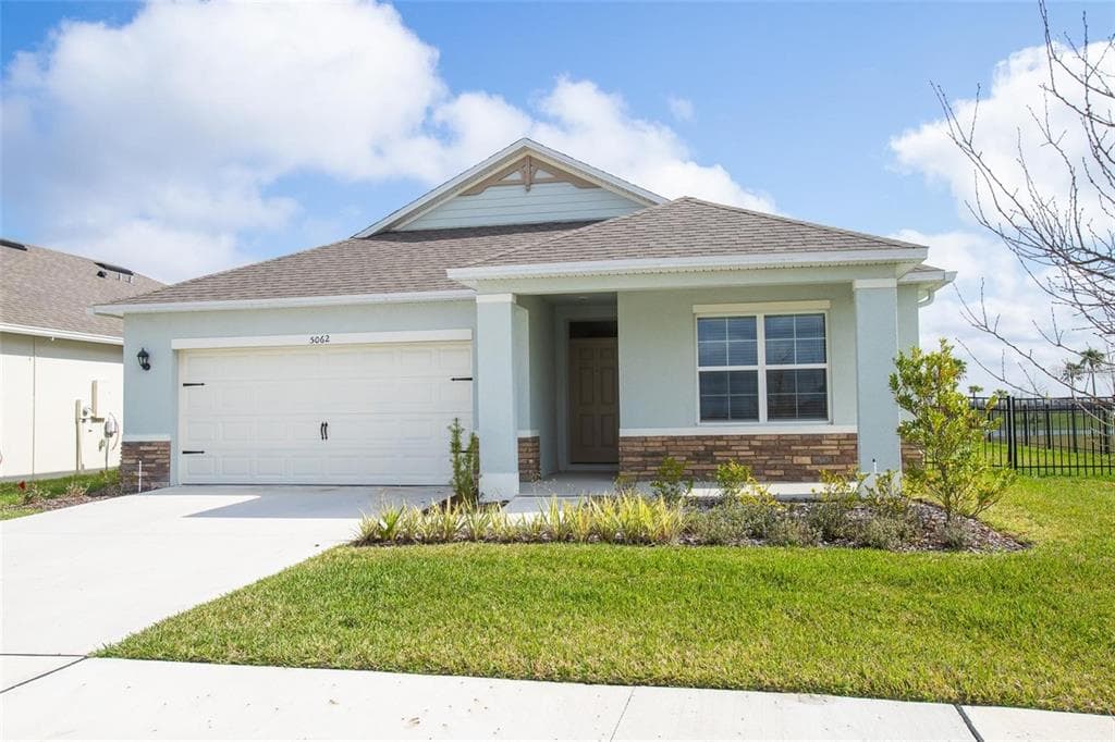 5062 FOXGLOVE CIRCLE LAKELAND, FL 33811