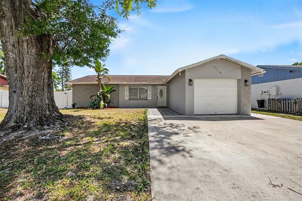 5106 CHATSWORTH AVENUE TAMPA, FL 33625