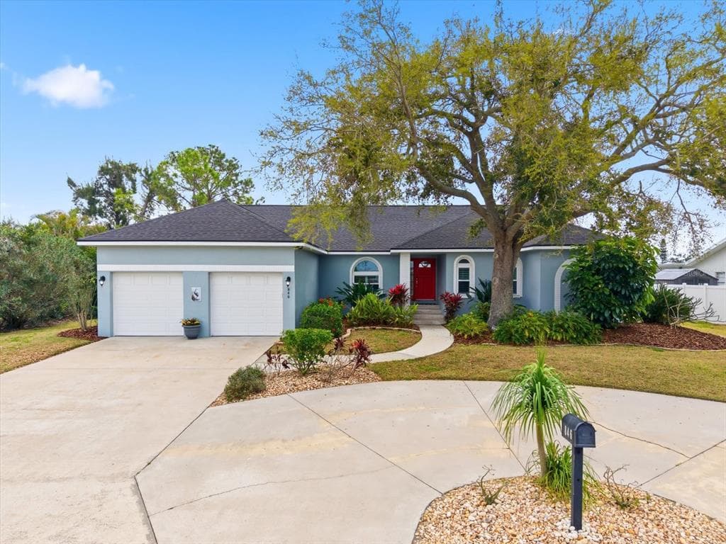 846 BIRDIE WAY APOLLO BEACH, FL 33572