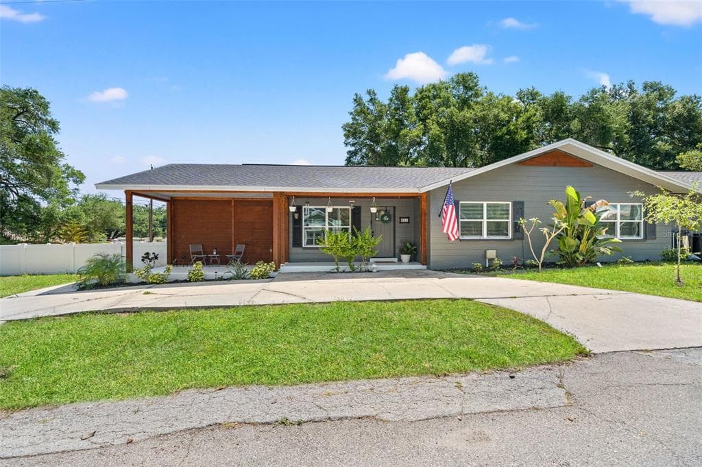 801 E HANLON STREET TAMPA, FL 33604