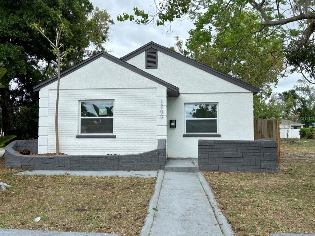 1700 30TH STREET S ST PETERSBURG, FL 33712