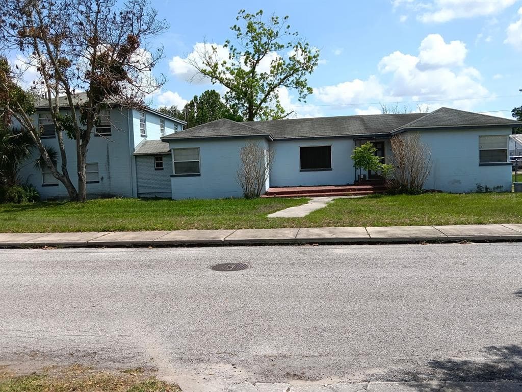1011 NE 2ND STREET MULBERRY, FL 33860