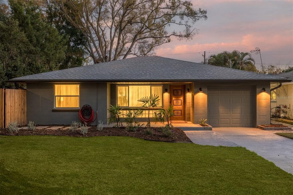 3850 52ND AVENUE N ST PETERSBURG, FL 33714
