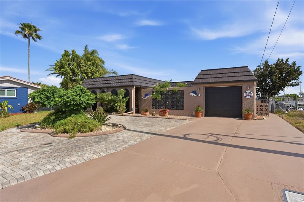 12821 4TH ISLE