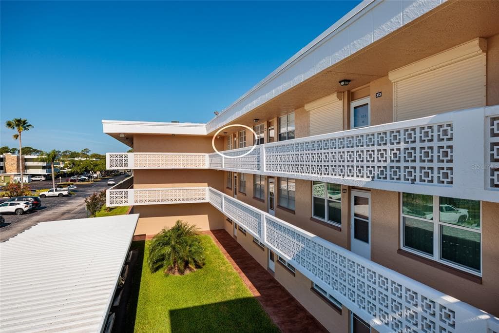 4915 BAY STREET NE UNIT 331 ST PETERSBURG, FL 33703