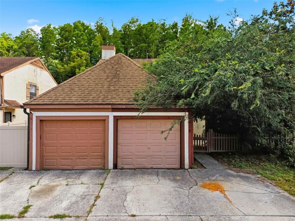4012 HUXFORD COURT TAMPA, FL 33624