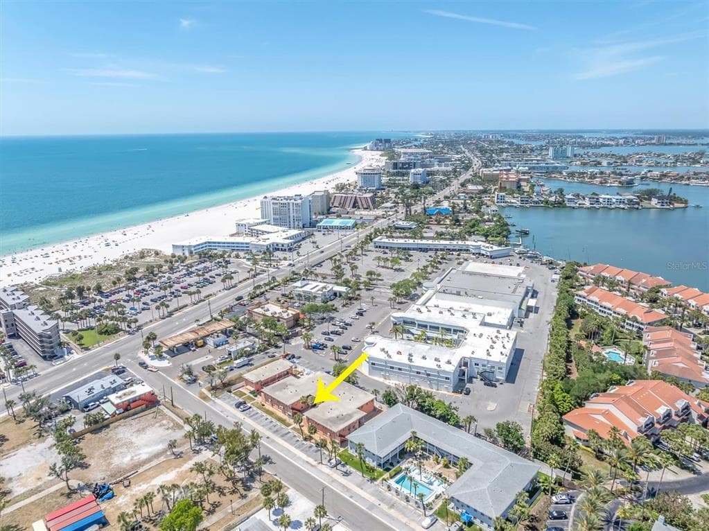 121 46TH AVENUE UNIT 1G