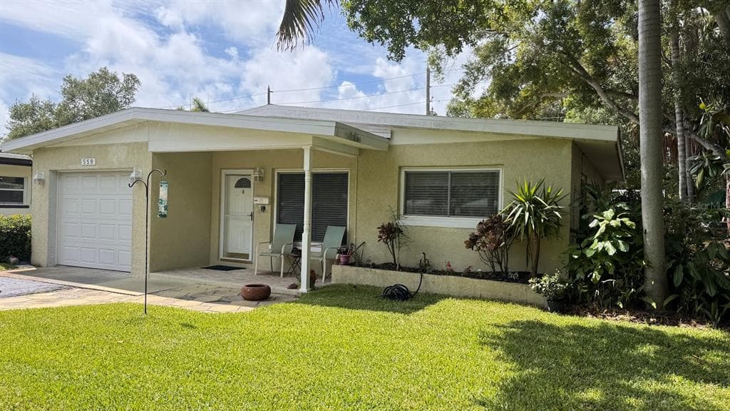 559 VILLAGRANDE AVENUE S ST PETERSBURG, FL 33707