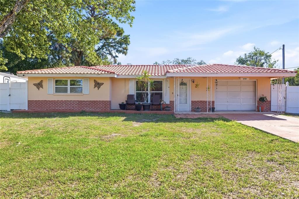 6760 RUNNEL DRIVE NEW PORT RICHEY, FL 34653