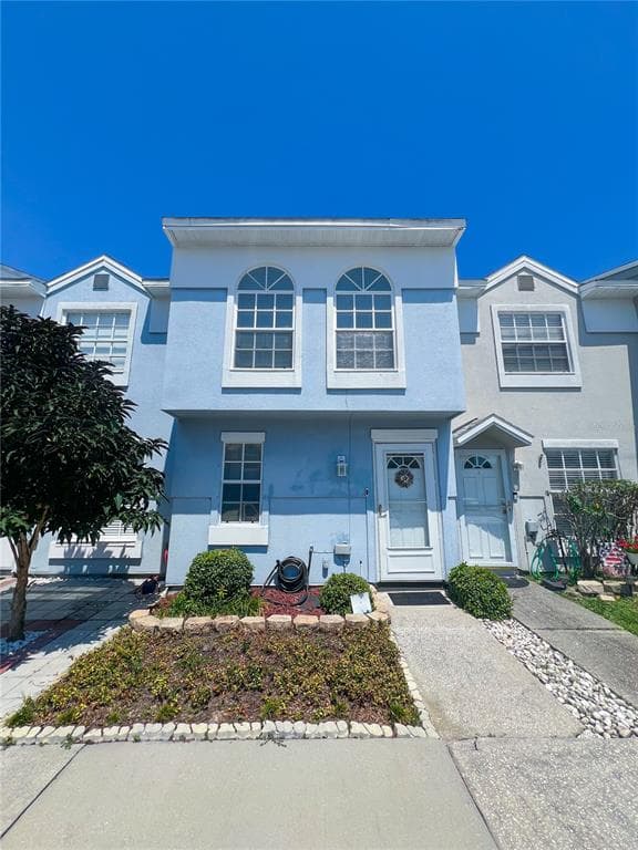 6721 121 AVENUE UNIT E LARGO, FL 33773