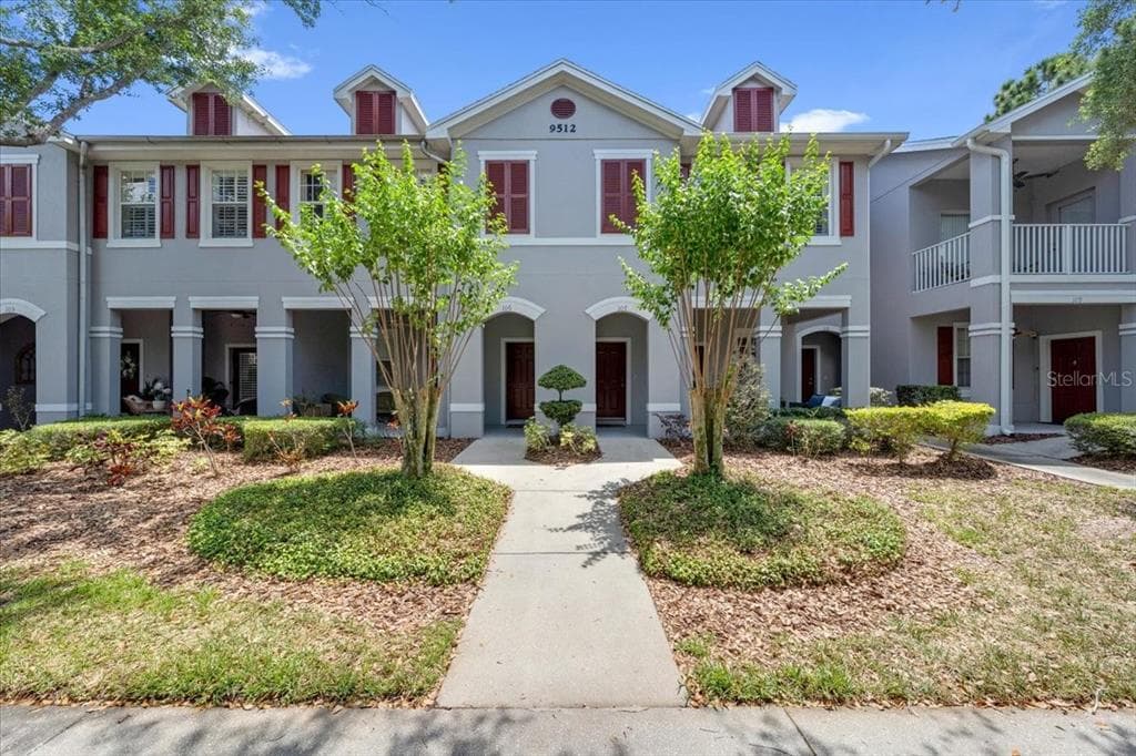9512 WEST PARK VILLAGE DRIVE UNIT 107 TAMPA, FL 33626