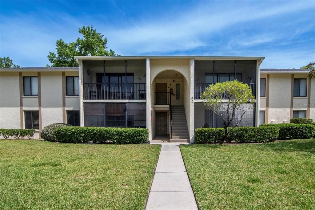 3211 LAKE PINE WAY E UNIT A1