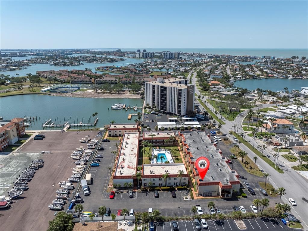 10365 PARADISE BOULEVARD UNIT 4 TREASURE ISLAND, FL 33706