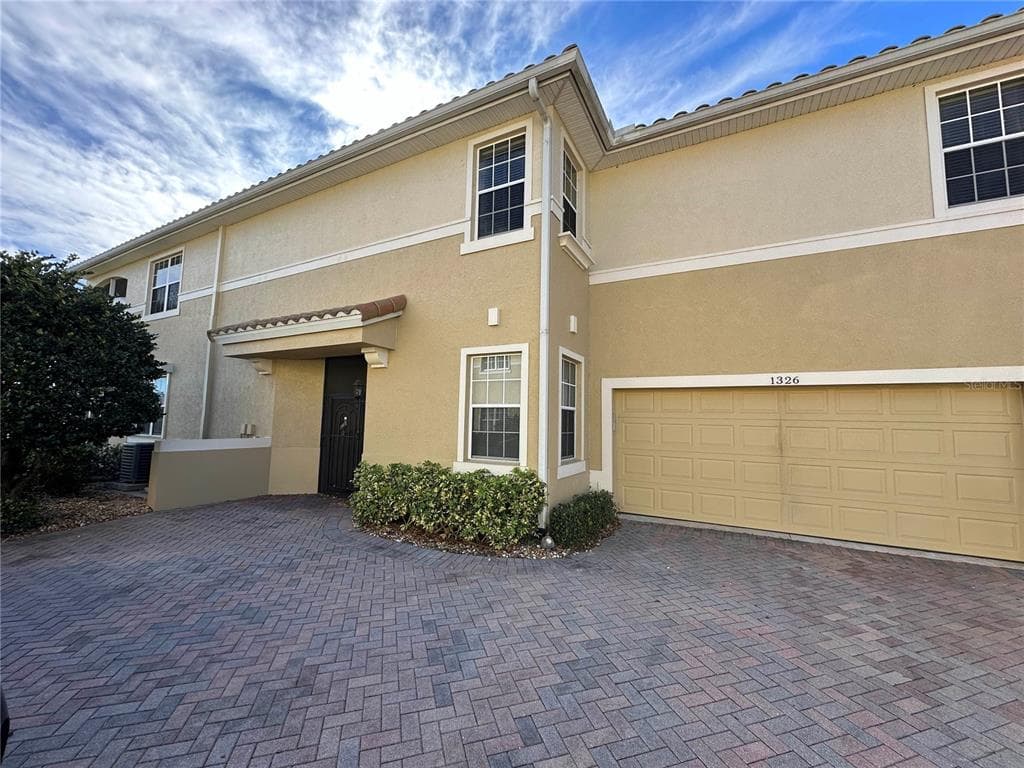 1326 EMERALD DUNES DRIVE UNIT NA SUN CITY CENTER, FL 33573