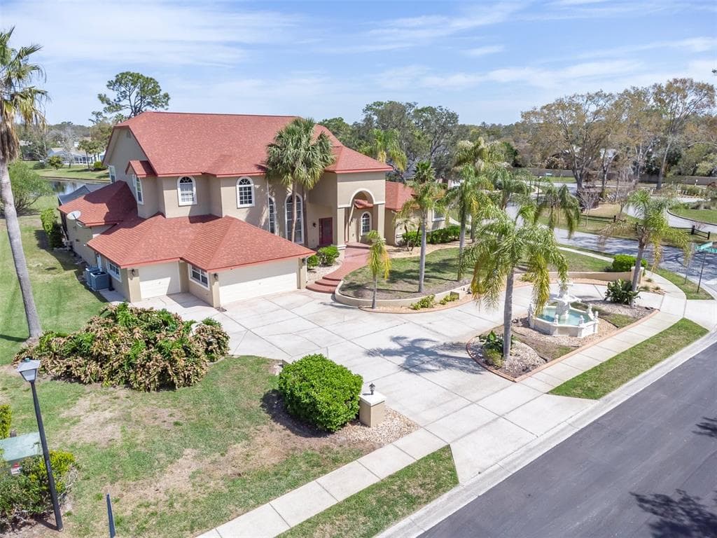4404 LAKE IN THE WOODS DRIVE SPRING HILL, FL 34607