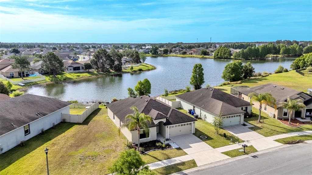 2447 TORRENS DRIVE LAKELAND, FL 33805