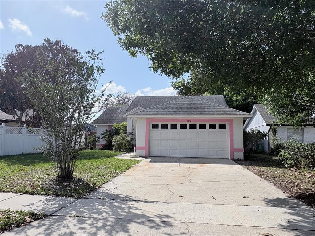 11732 CUXHAM DRIVE ORLANDO, FL 32837