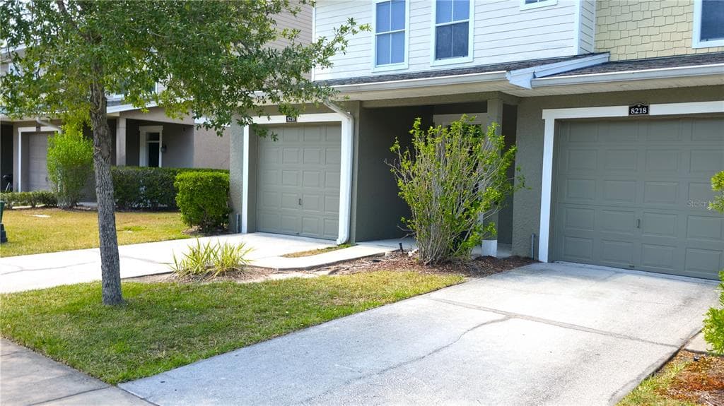 8216 DOWNPATRICK COURT TAMPA, FL 33610