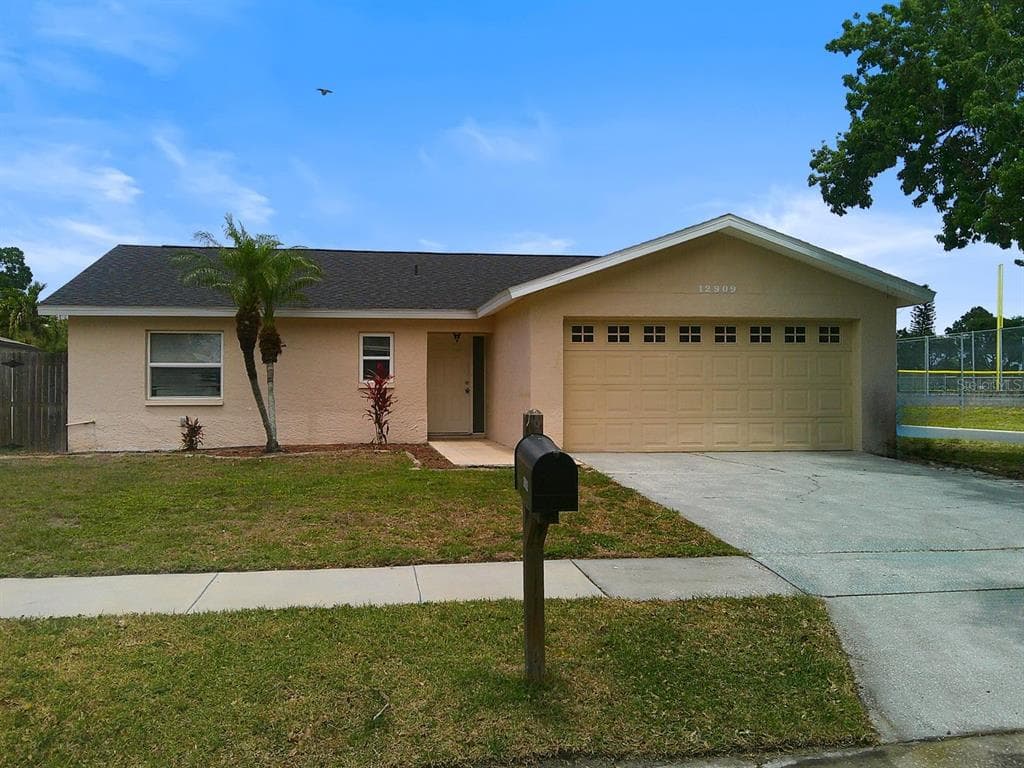 12909 123RD AVENUE LARGO, FL 33774