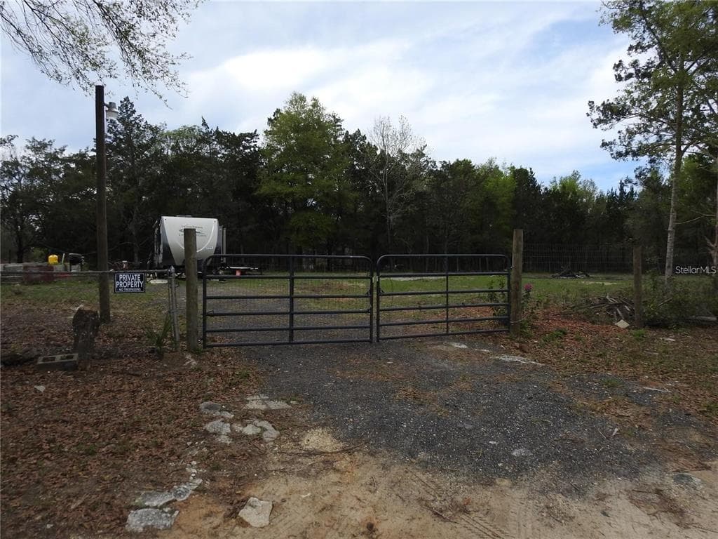 103 GEORGE DRIVE INTERLACHEN, FL 32148