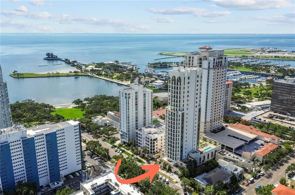126 4TH AVENUE NE UNIT 601 ST PETERSBURG, FL 33701
