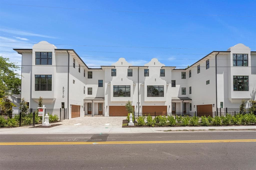 5210 BAYSHORE BOULEVARD UNIT 2 TAMPA, FL 33611