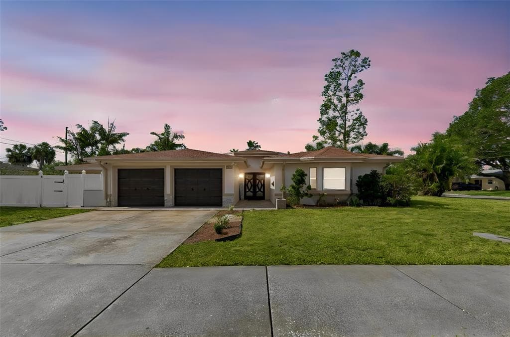 2790 PINELLAS POINT DRIVE S ST PETERSBURG, FL 33712