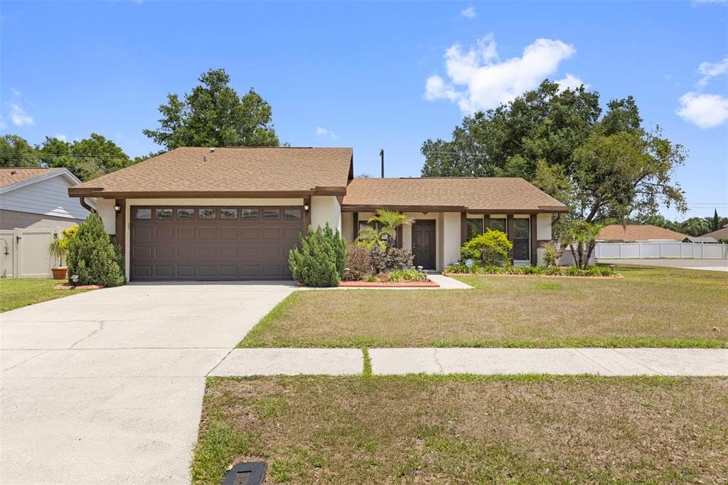 1836 CRAVEN DRIVE SEFFNER, FL 33584