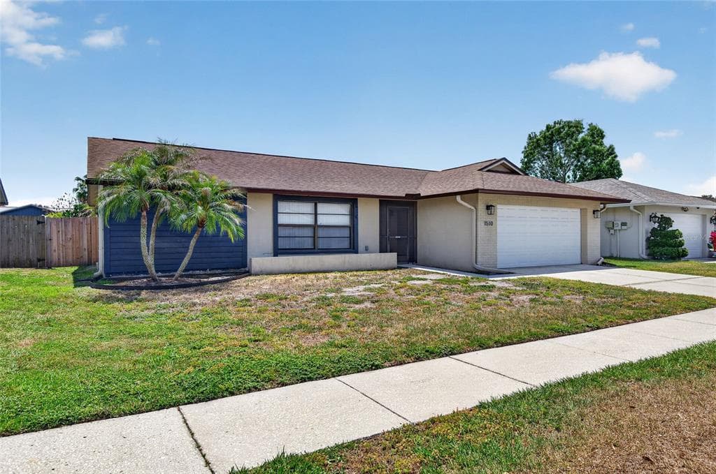 1510 KESTREL WAY BRANDON, FL 33511