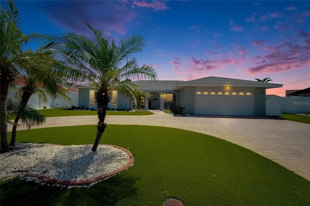 1492 SEA GULL DRIVE S SOUTH PASADENA, FL 33707