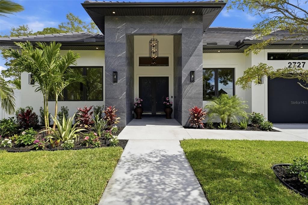 2727 WALDEMERE STREET SARASOTA, FL 34239