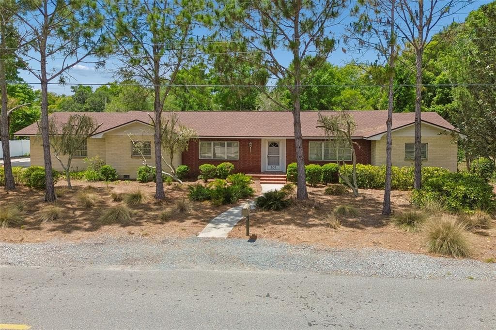 707 N JOHNSON STREET PLANT CITY, FL 33563