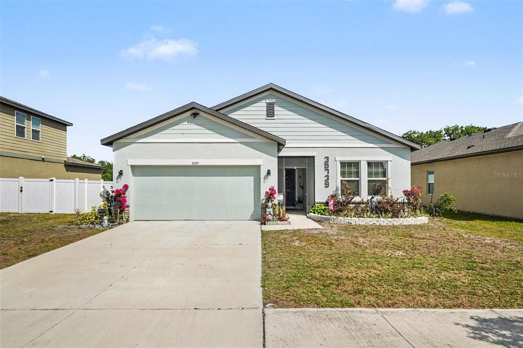 35739 BUTTONWEED TRAIL ZEPHYRHILLS, FL 33541
