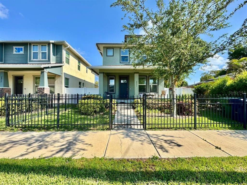 2951 W CHERRY STREET TAMPA, FL 33607