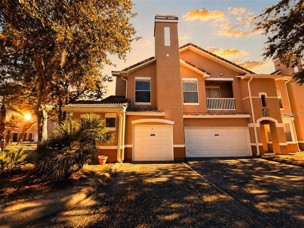 18105 VILLA CREEK DRIVE TAMPA, FL 33647