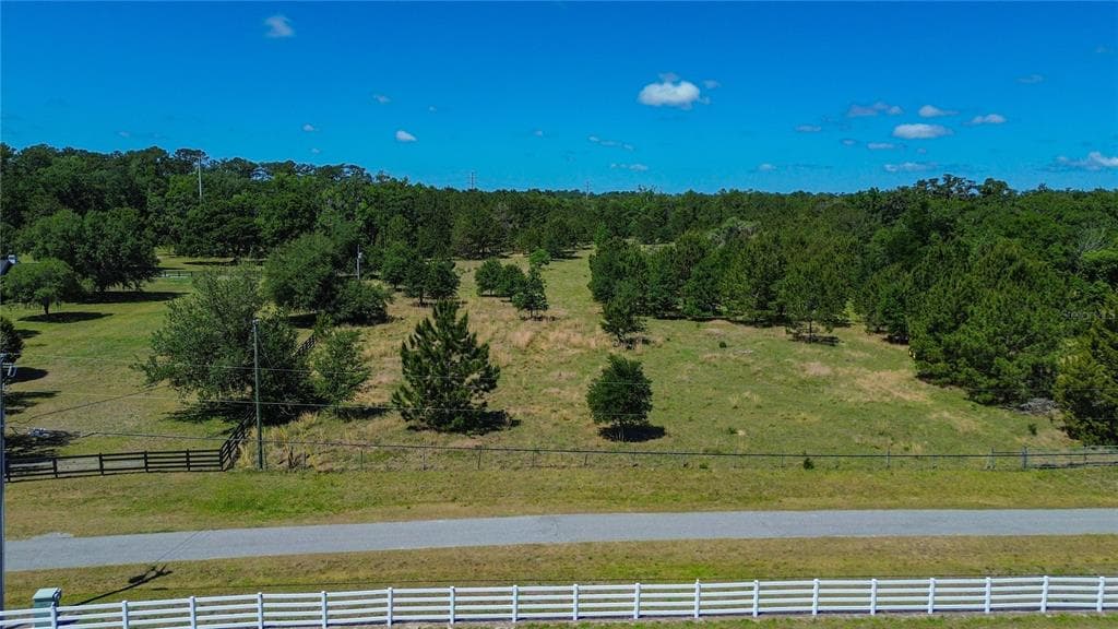 6489 QUARTERHORSE LANE