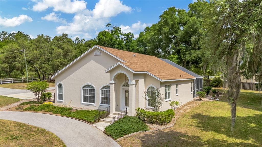 35745 OLD CLINTON AVENUE DADE CITY, FL 33525
