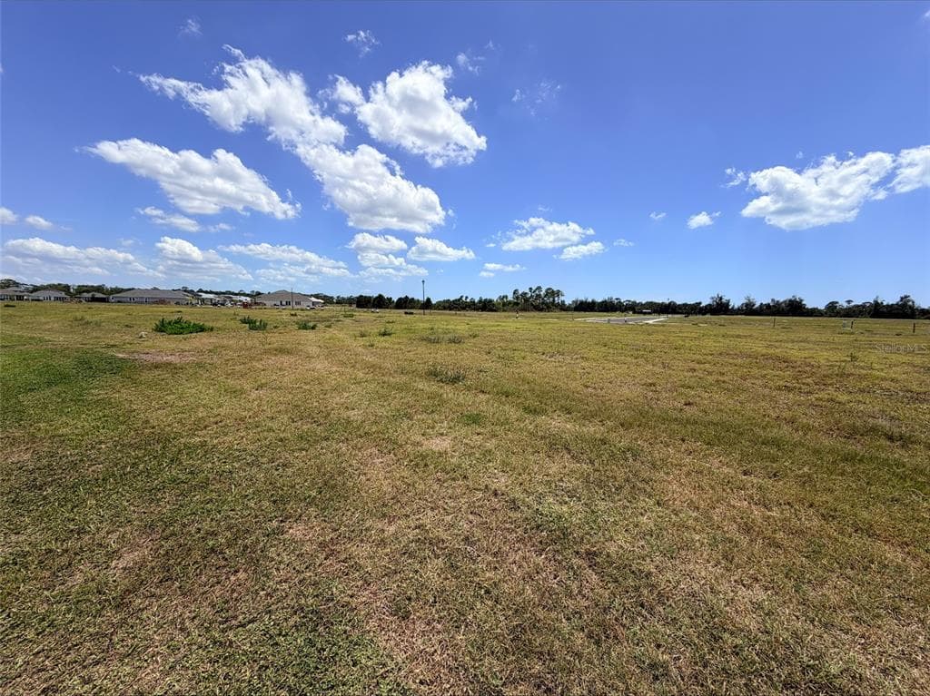 254 HOLLY BANK AVENUE NOKOMIS, FL 34275