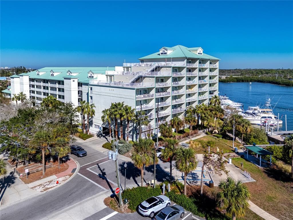 399 2ND STREET UNIT 718 INDIAN ROCKS BEACH, FL 33785