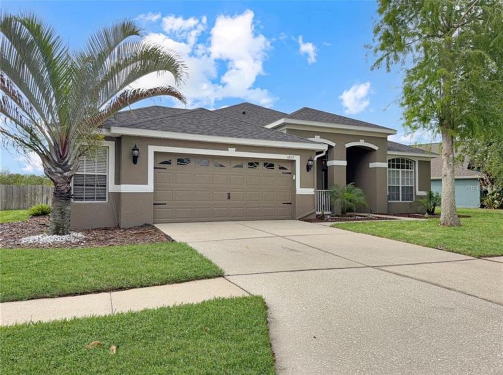 6817 CROMWELL GARDEN DR APOLLO BEACH, FL 33572