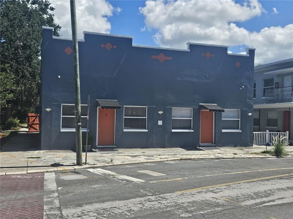 655 7TH AVENUE N UNIT 4 ST PETERSBURG, FL 33701