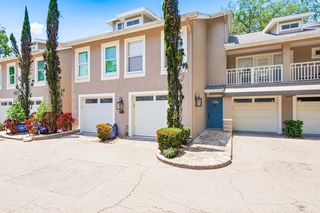 4811 BAYSHORE BOULEVARD UNIT 303 TAMPA, FL 33611