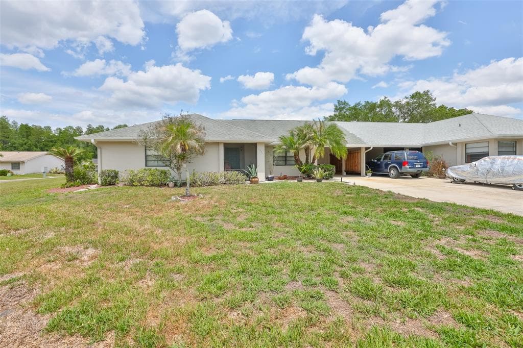 1741 ATRIUM DRIVE SUN CITY CENTER, FL 33573